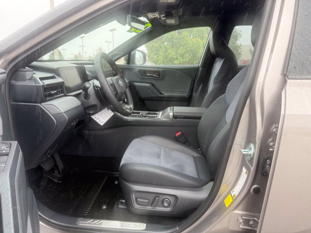 Used 2026 Toyota RAV4 XSE w/ Panoramic Sun Roof Package AWD/4WD image 12