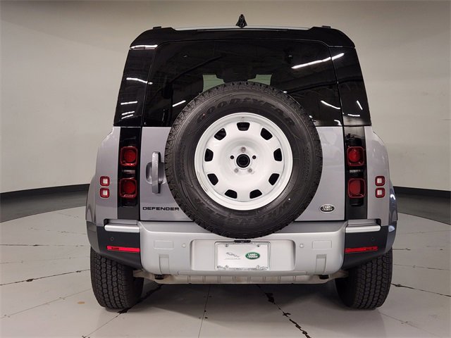 Used 2021 Land Rover Defender 110 image 10