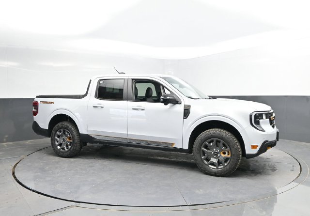 Used 2025 Ford Maverick Tremor AWD/4WD image 3