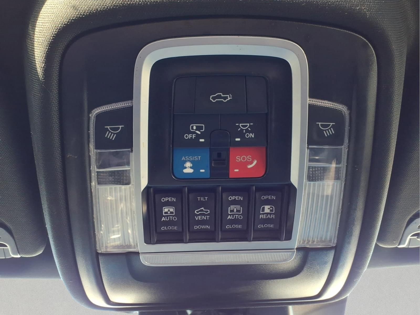 Used 2022 RAM 1500 Laramie w/ Sport Appearance Package AWD/4WD image 3