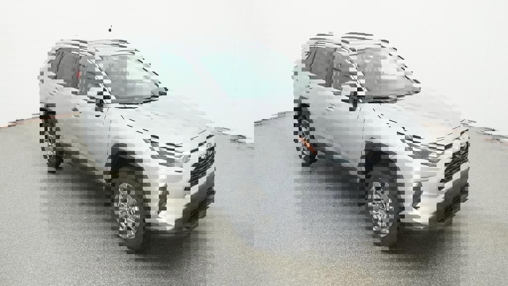 New 2025 Toyota RAV4 XLE image 13