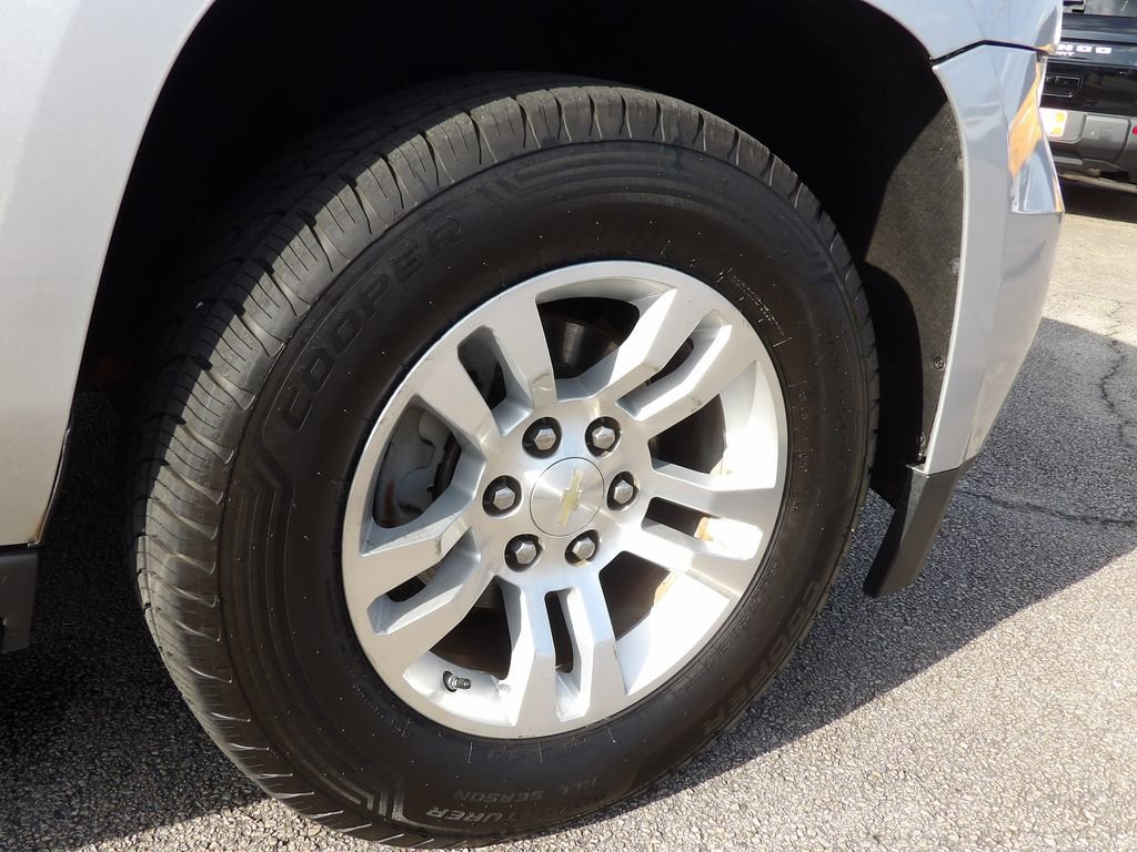 Used 2018 Chevrolet Tahoe LT image 16