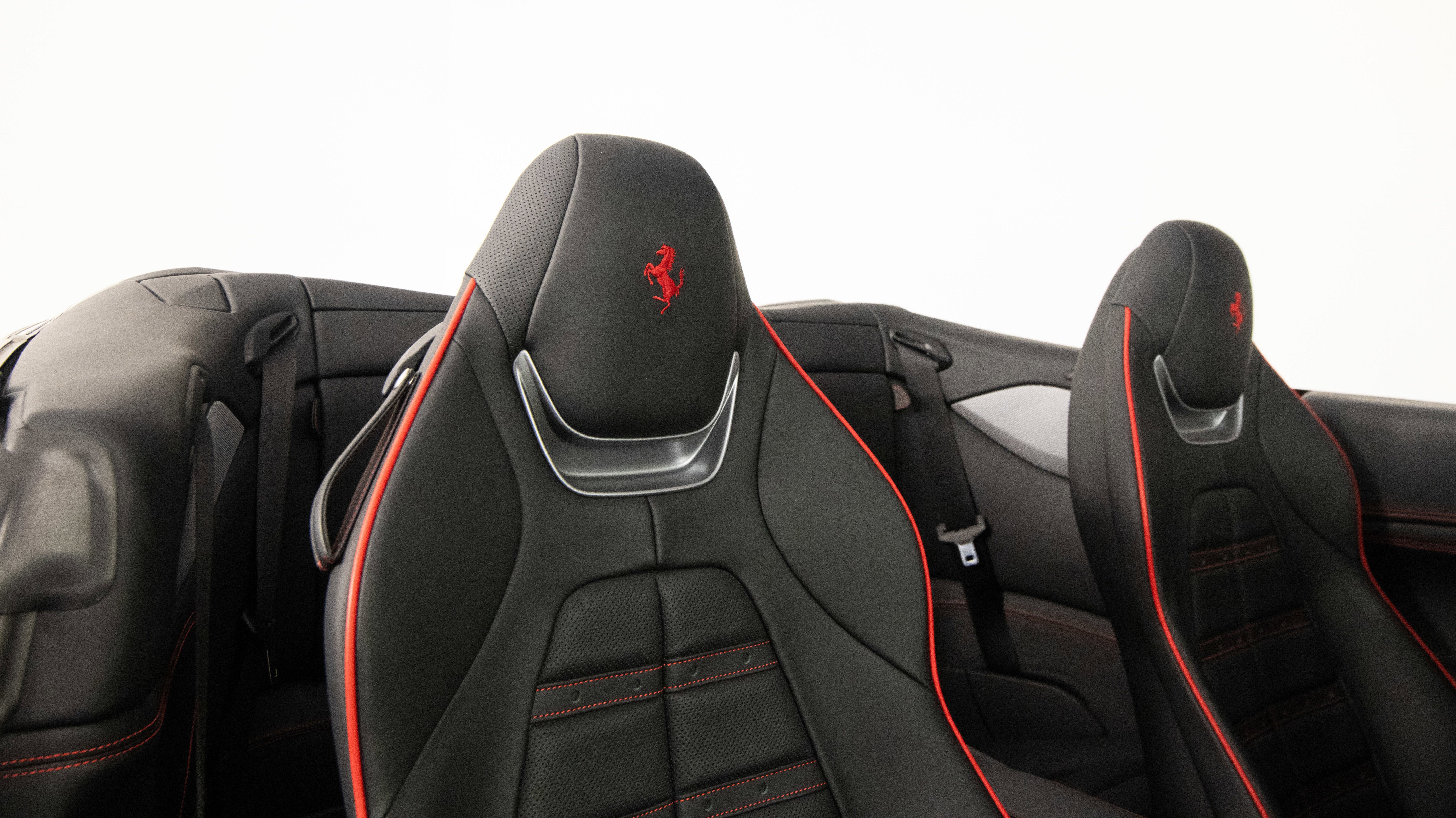 Certified 2022 Ferrari Portofino M image 30