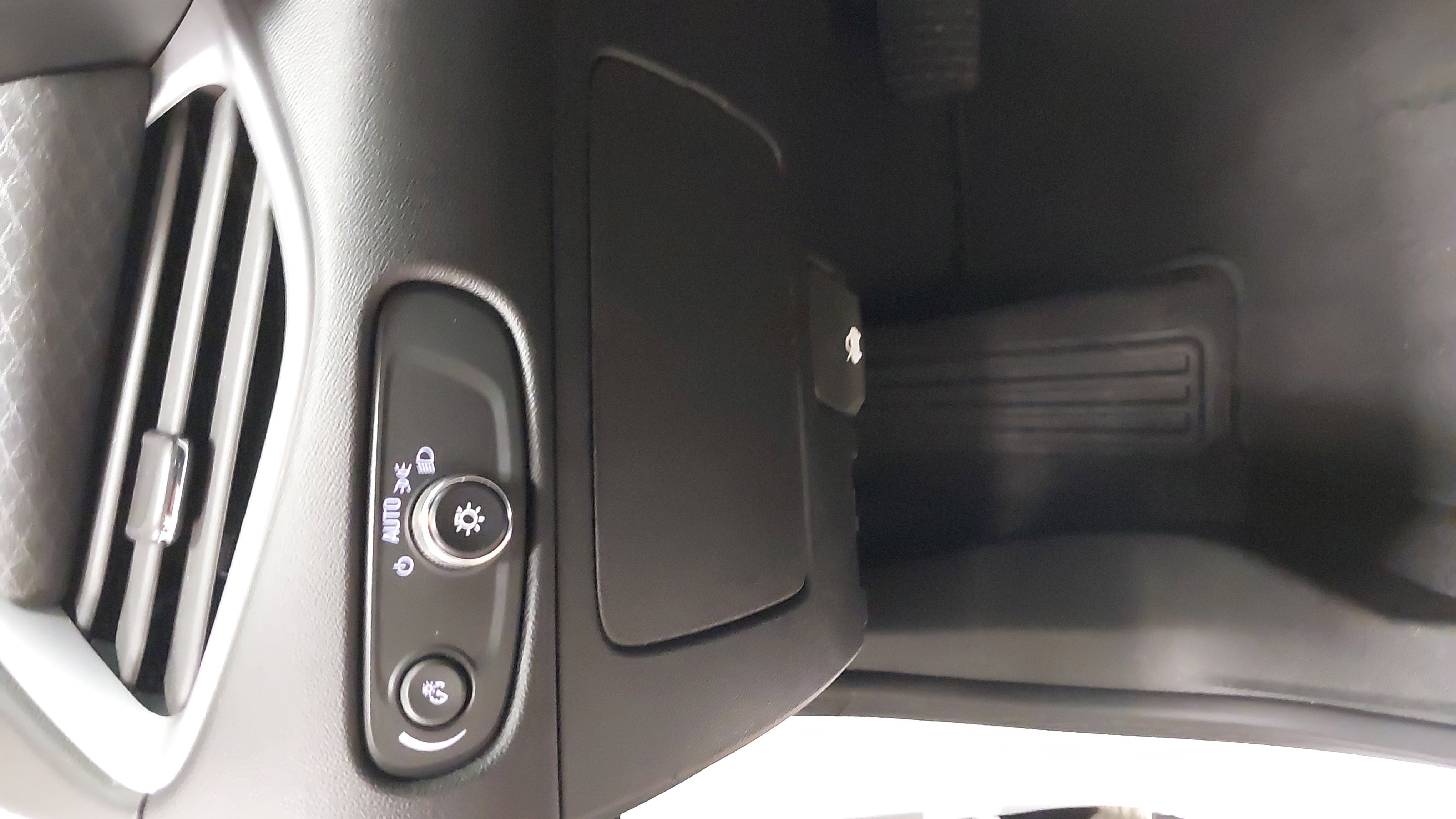 Used 2023 Chevrolet Malibu LS w/ Driver Confidence Package image 23