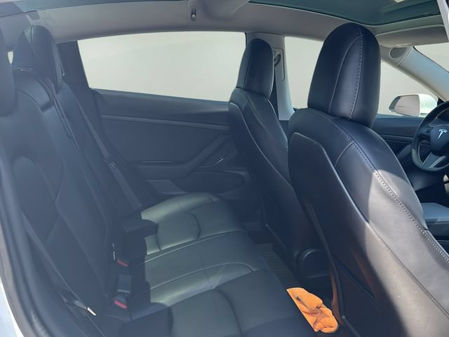 Used 2020 Tesla Model 3 Standard Range Plus RWD image 15
