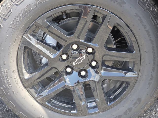 New 2026 Chevrolet Silverado 1500 RST w/ Dark Appearance Package AWD/4WD image 11
