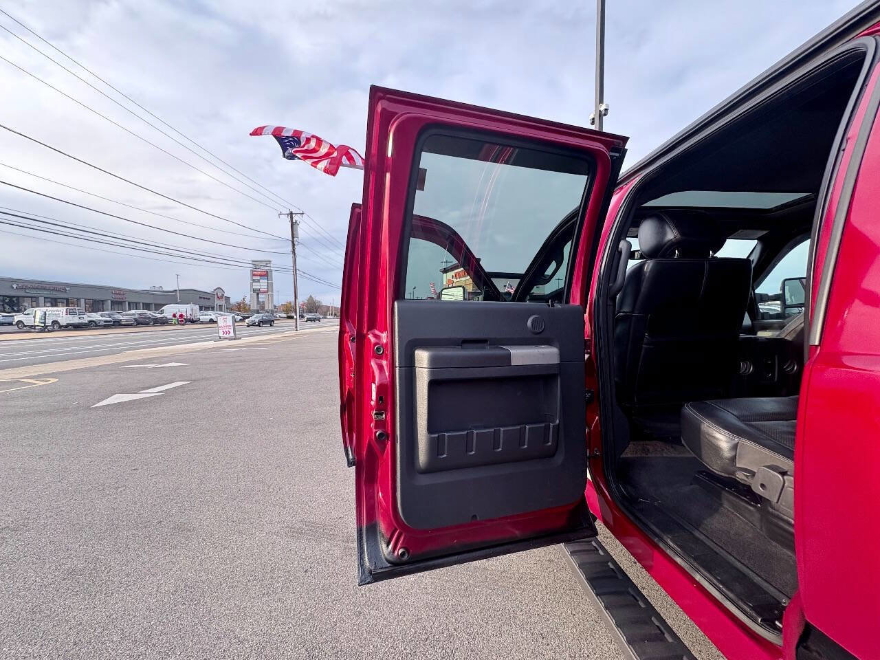 Used 2015 Ford F350 Lariat image 19