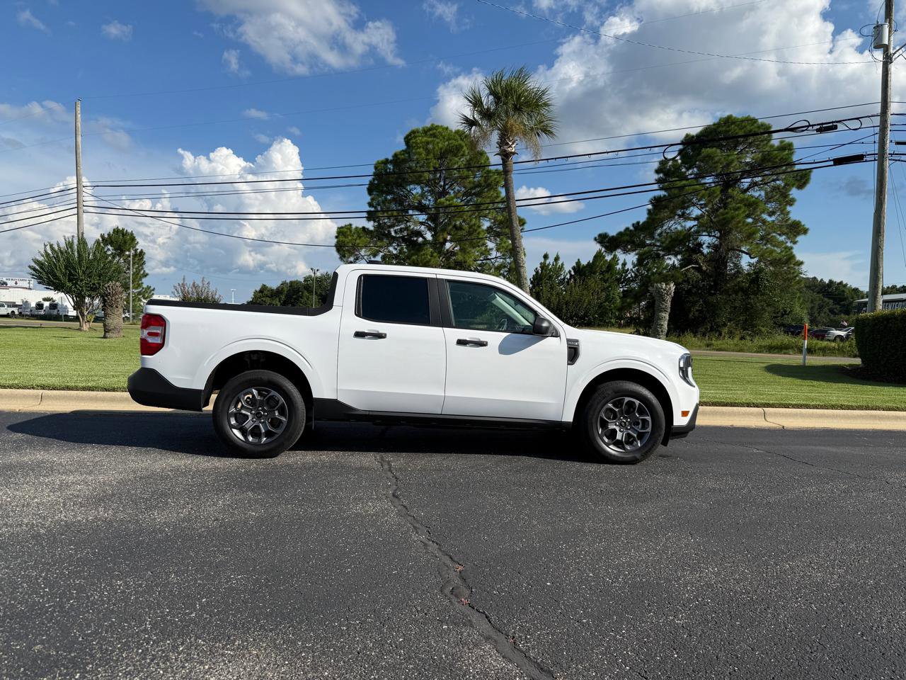 Used 2025 Ford Maverick XLT image 5