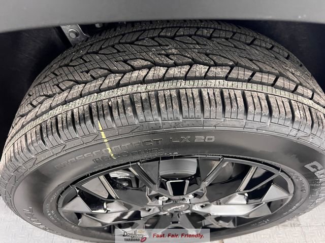 New 2026 Chevrolet Traverse LT w/ Midnight/Sport Edition FWD image 16