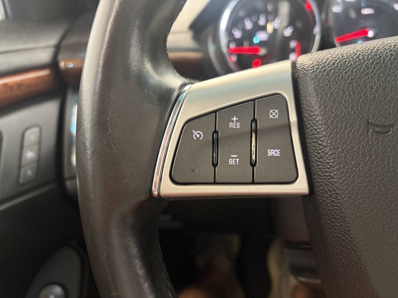 Used 2013 Cadillac CTS Luxury w/ Wood Trim Package AWD/4WD image 21