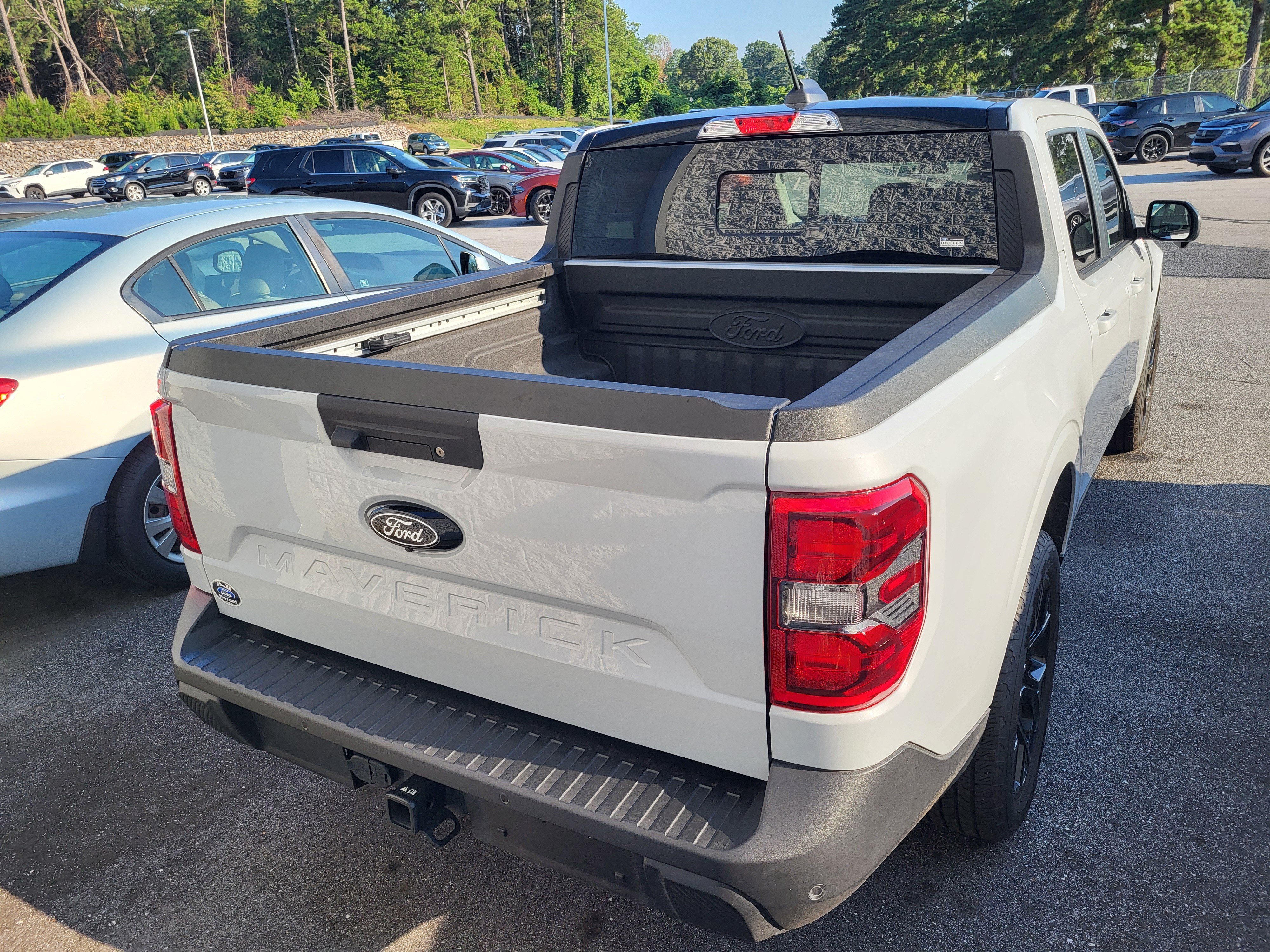 Used 2025 Ford Maverick Lariat w/ Black Appearance Package AWD/4WD image 5