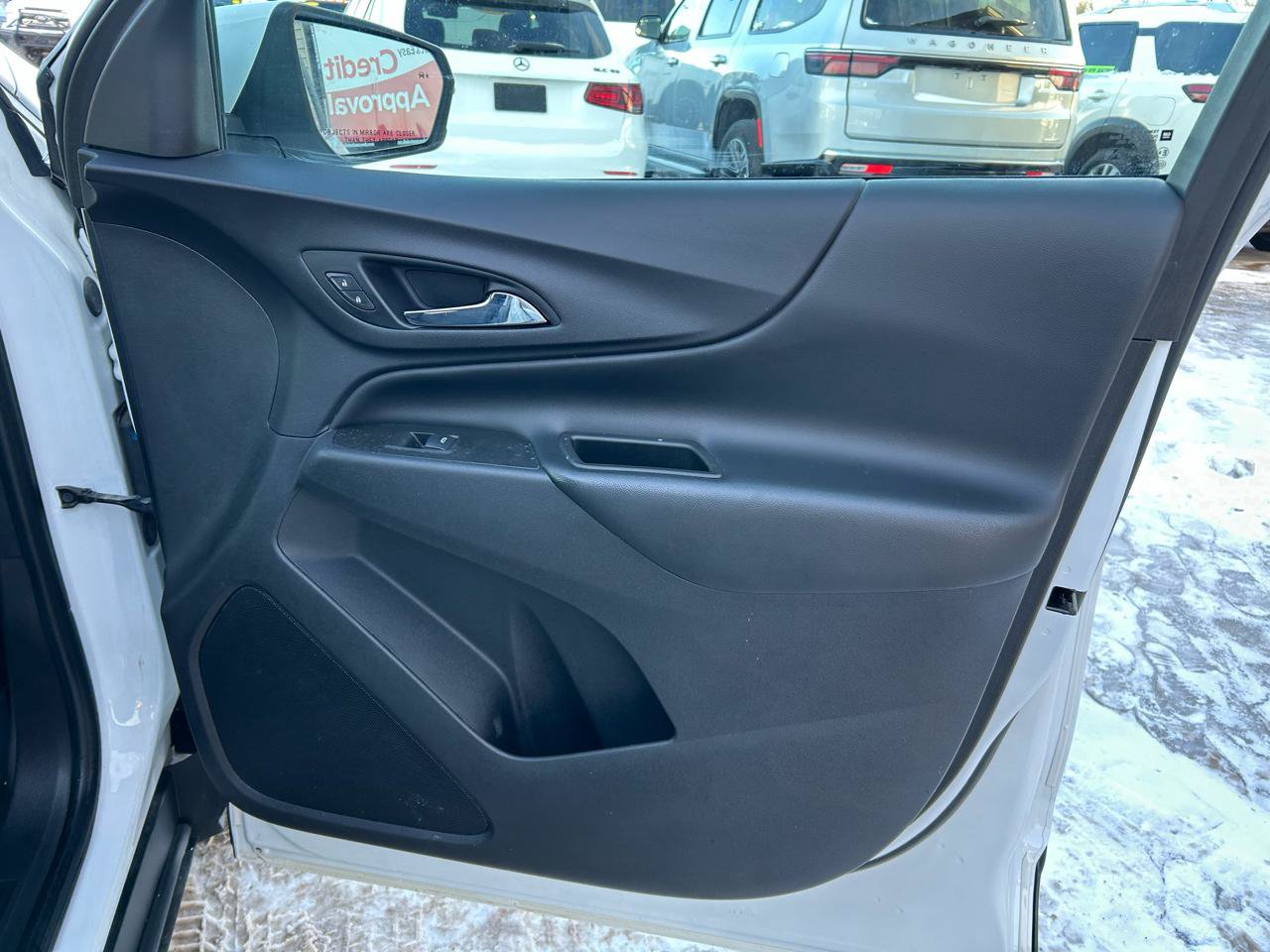 Used 2021 Chevrolet Equinox LT AWD/4WD image 16