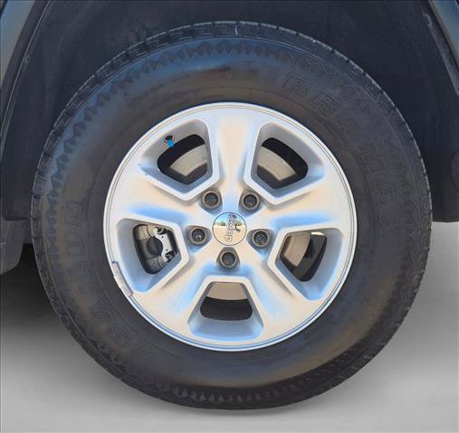 Used 2016 Jeep Grand Cherokee Laredo RWD image 29