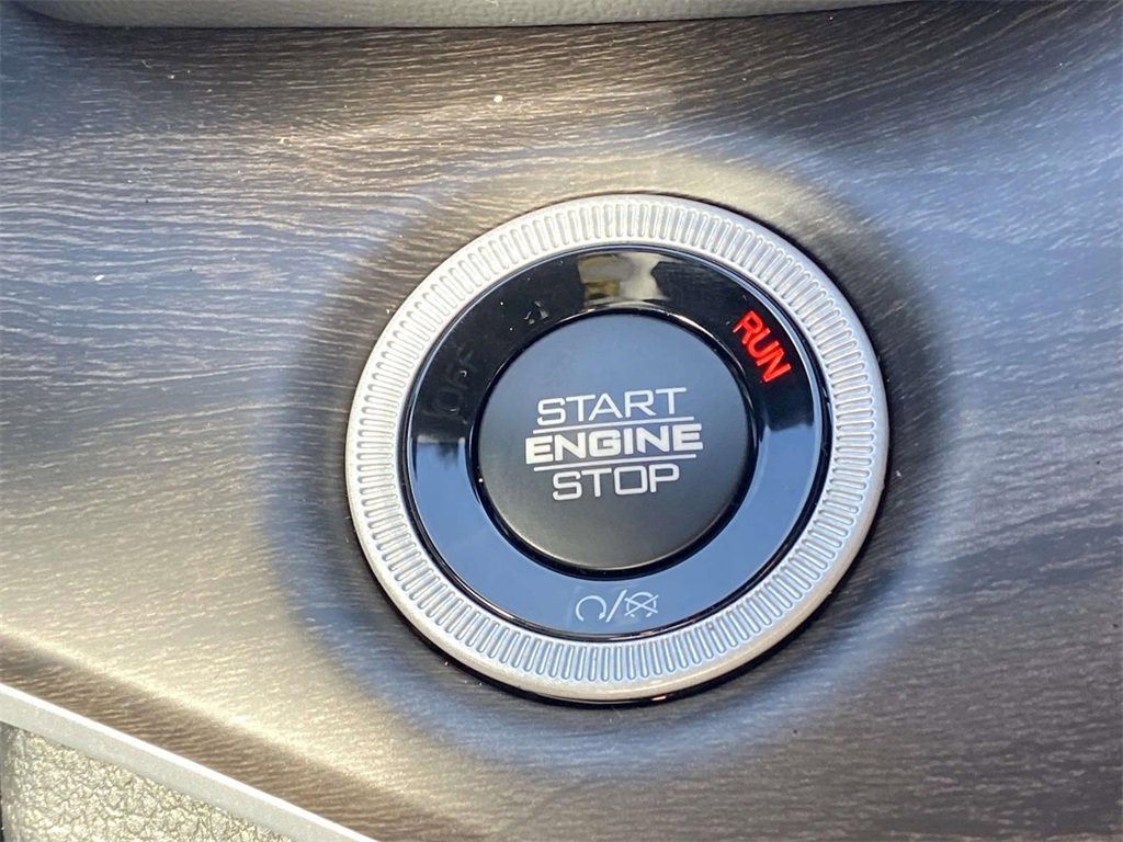 New 2025 Jeep Grand Cherokee L Limited w/ Luxury Tech Group II image 22