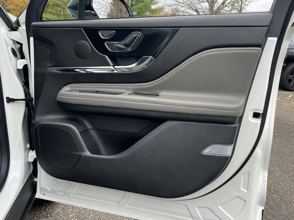 New 2026 Lincoln Corsair Premiere AWD/4WD image 7