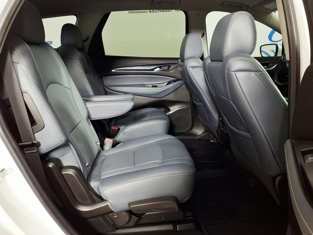 Used 2021 Buick Enclave Premium w/ Sun and Sites Package FWD image 11