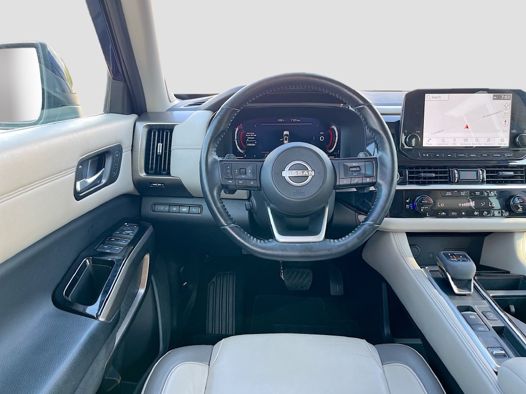 Used 2022 Nissan Pathfinder Platinum w/ Lighting Package (N93) FWD image 23