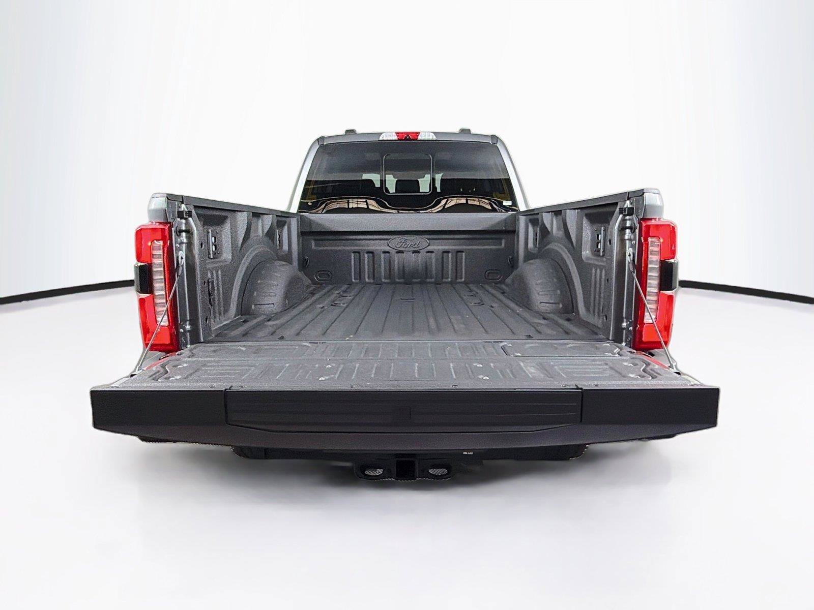 Used 2025 Ford F250 Lariat w/ Lariat Ultimate Package AWD/4WD image 14