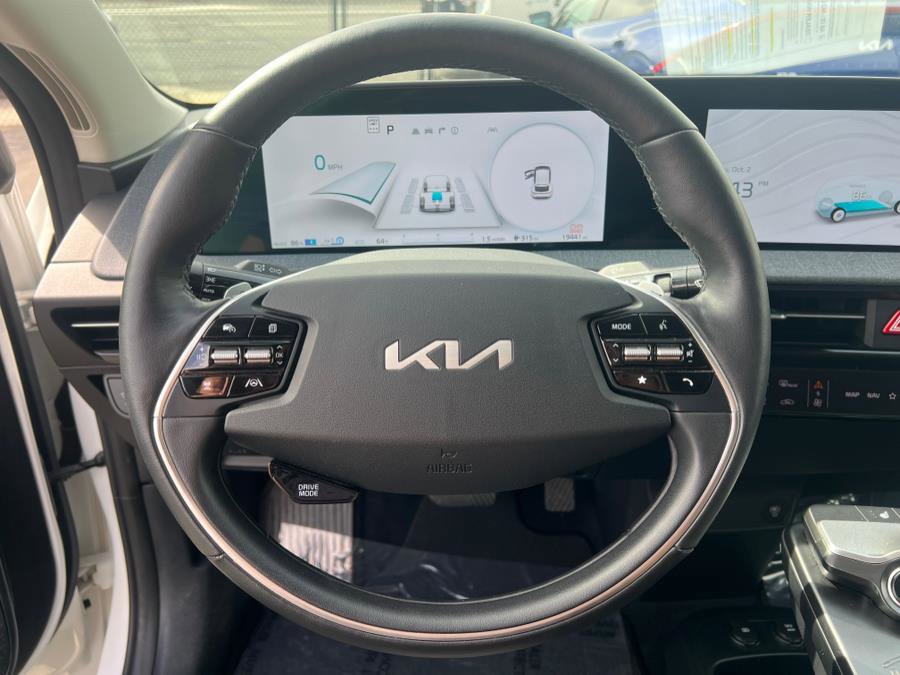 Used 2024 Kia EV6 Light image 12