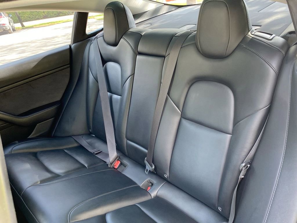 Used 2021 Tesla Model 3 Standard Range Plus image 35