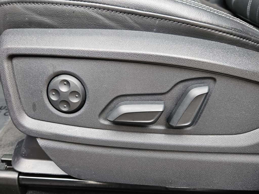 Used 2023 Audi Q5 2.0T Premium Plus image 12