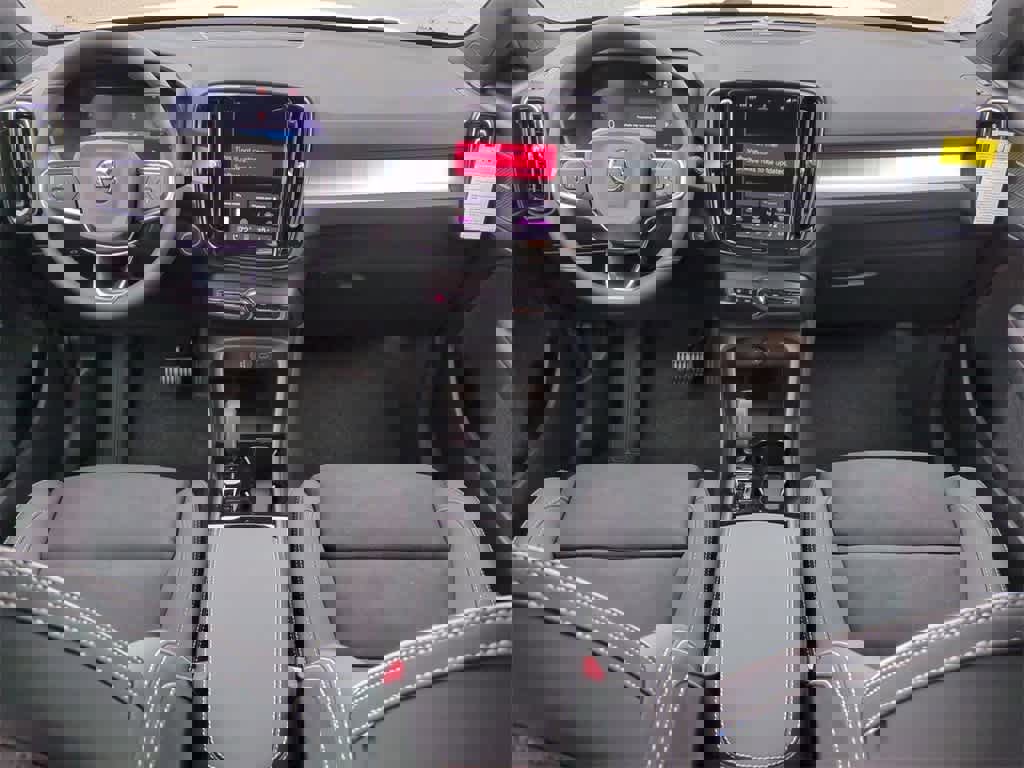 New 2026 Volvo XC40 B5 Ultra w/ Protection Package Premier image 14