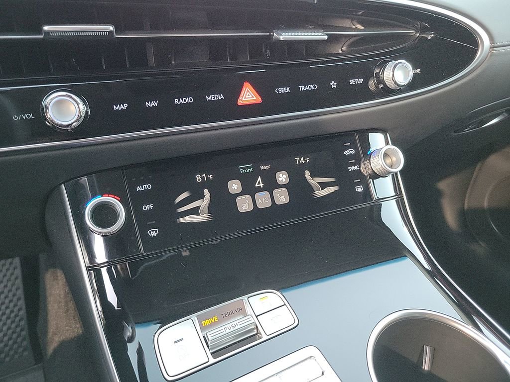 Used 2026 Genesis GV70 2.5T image 25