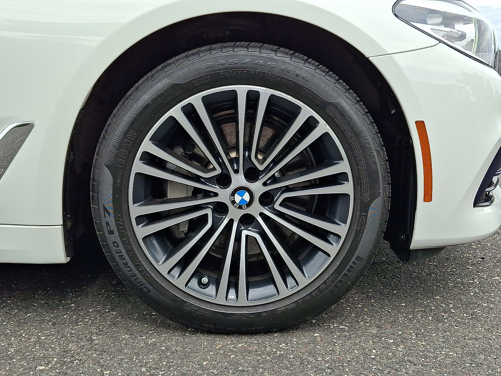 Used 2020 BMW 530i xDrive w/ Premium Package AWD/4WD image 8