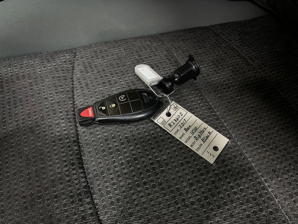 Used 2017 RAM 1500 Big Horn image 36