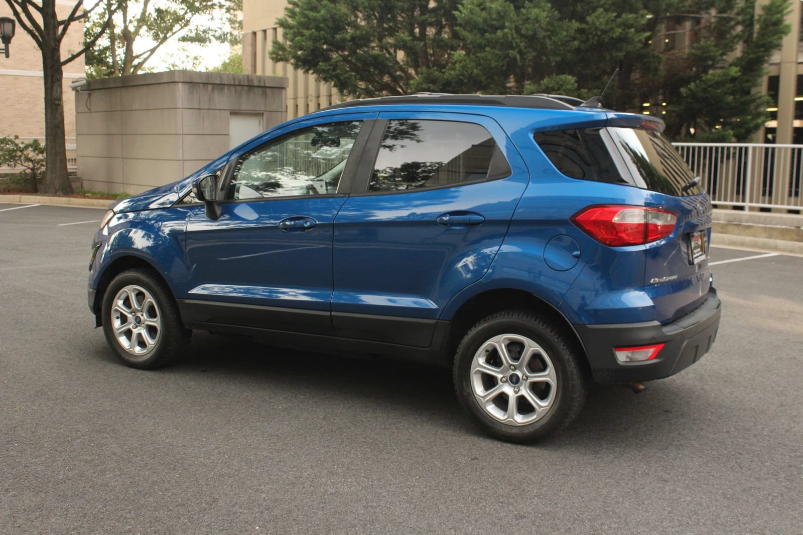 Used 2020 Ford EcoSport SE AWD/4WD image 9
