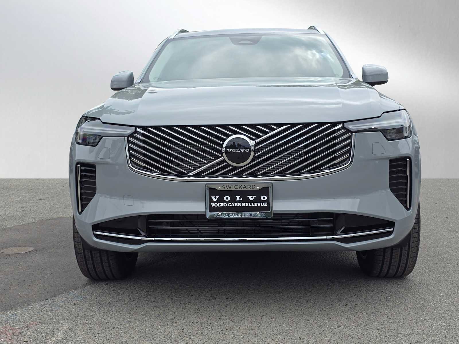 New 2026 Volvo XC90 B5 Core AWD/4WD image 8