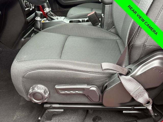 Used 2021 Jeep Wrangler Unlimited Sahara image 5