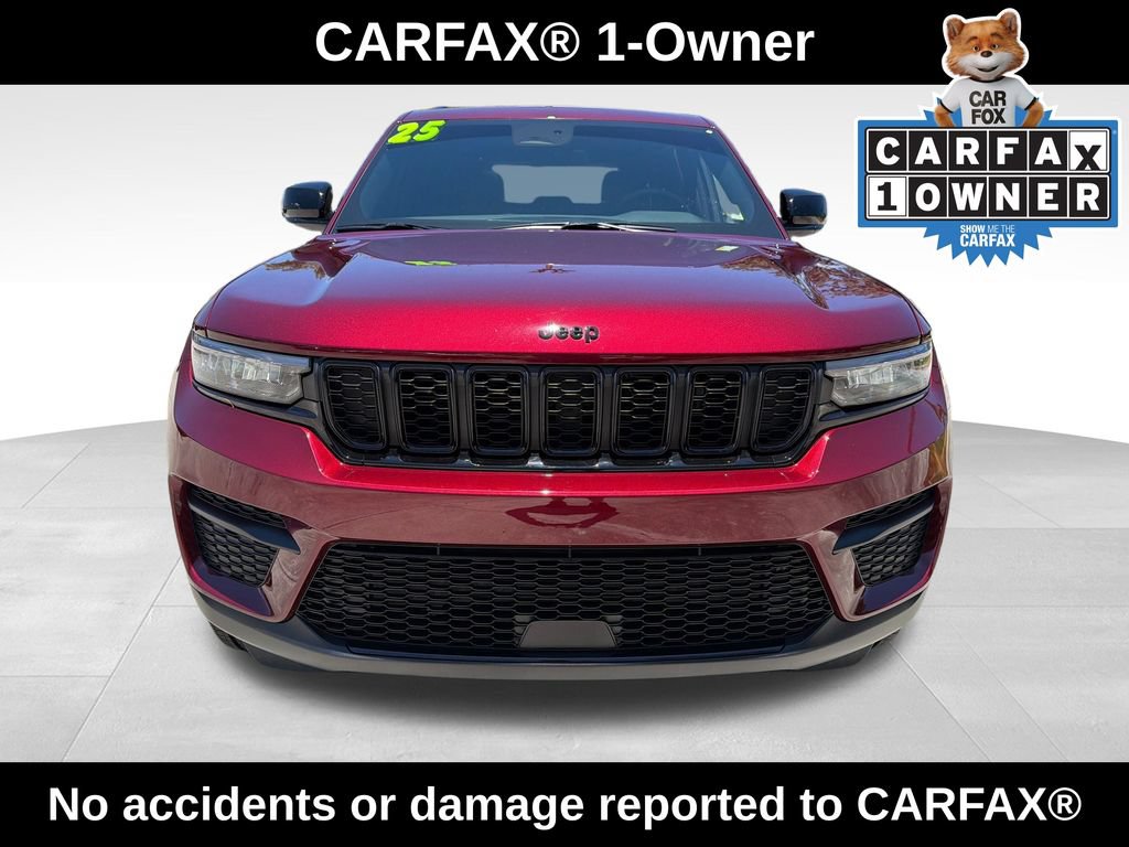 Used 2025 Jeep Grand Cherokee Altitude RWD video 2