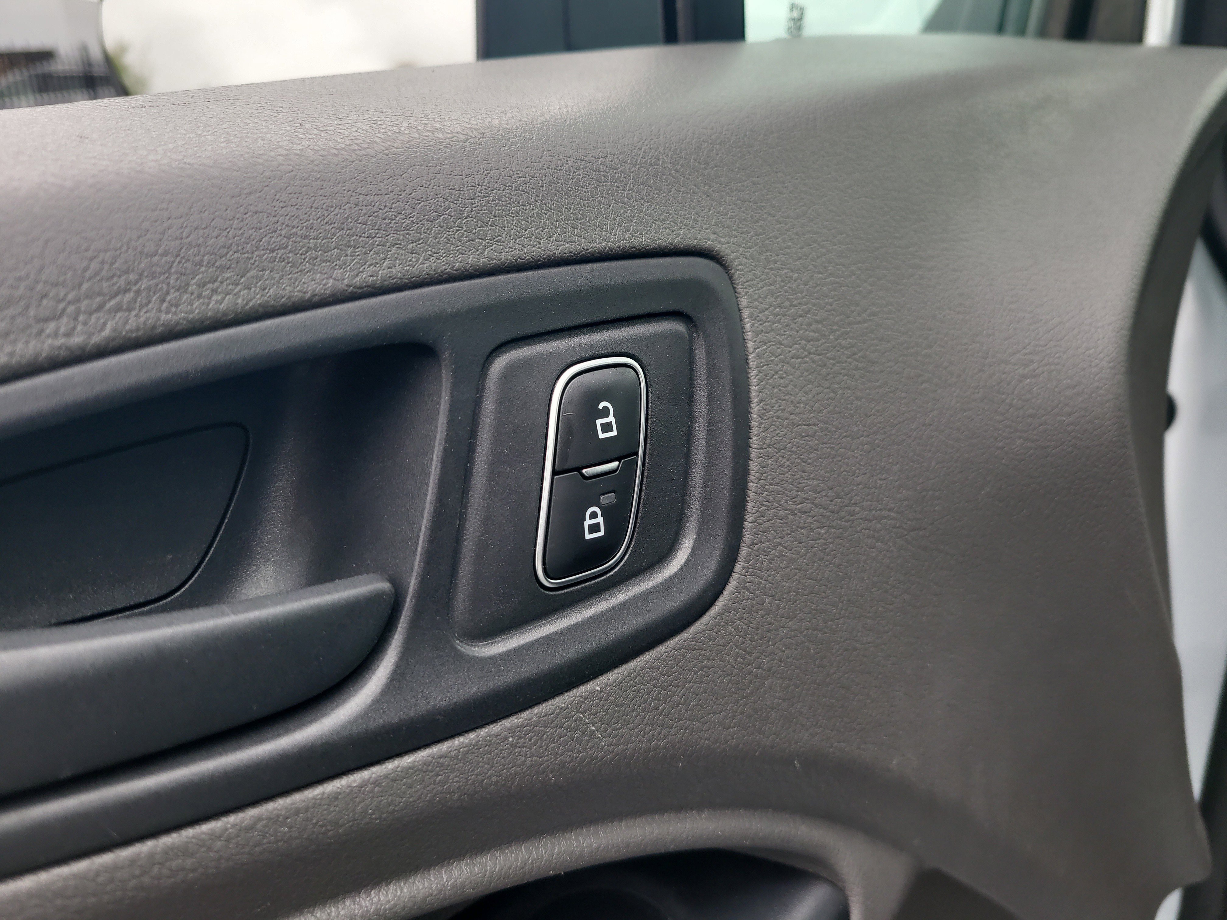 Used 2023 Ford Transit Connect XL image 13