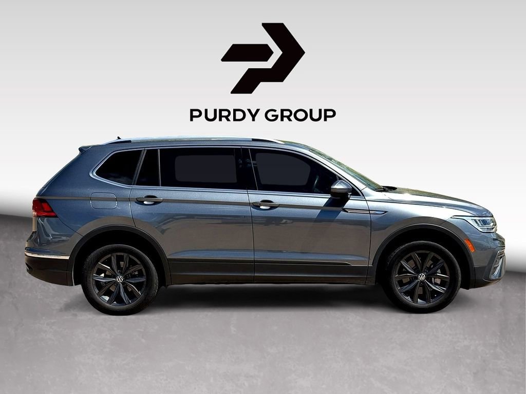 Certified 2024 Volkswagen Tiguan SE FWD image 9