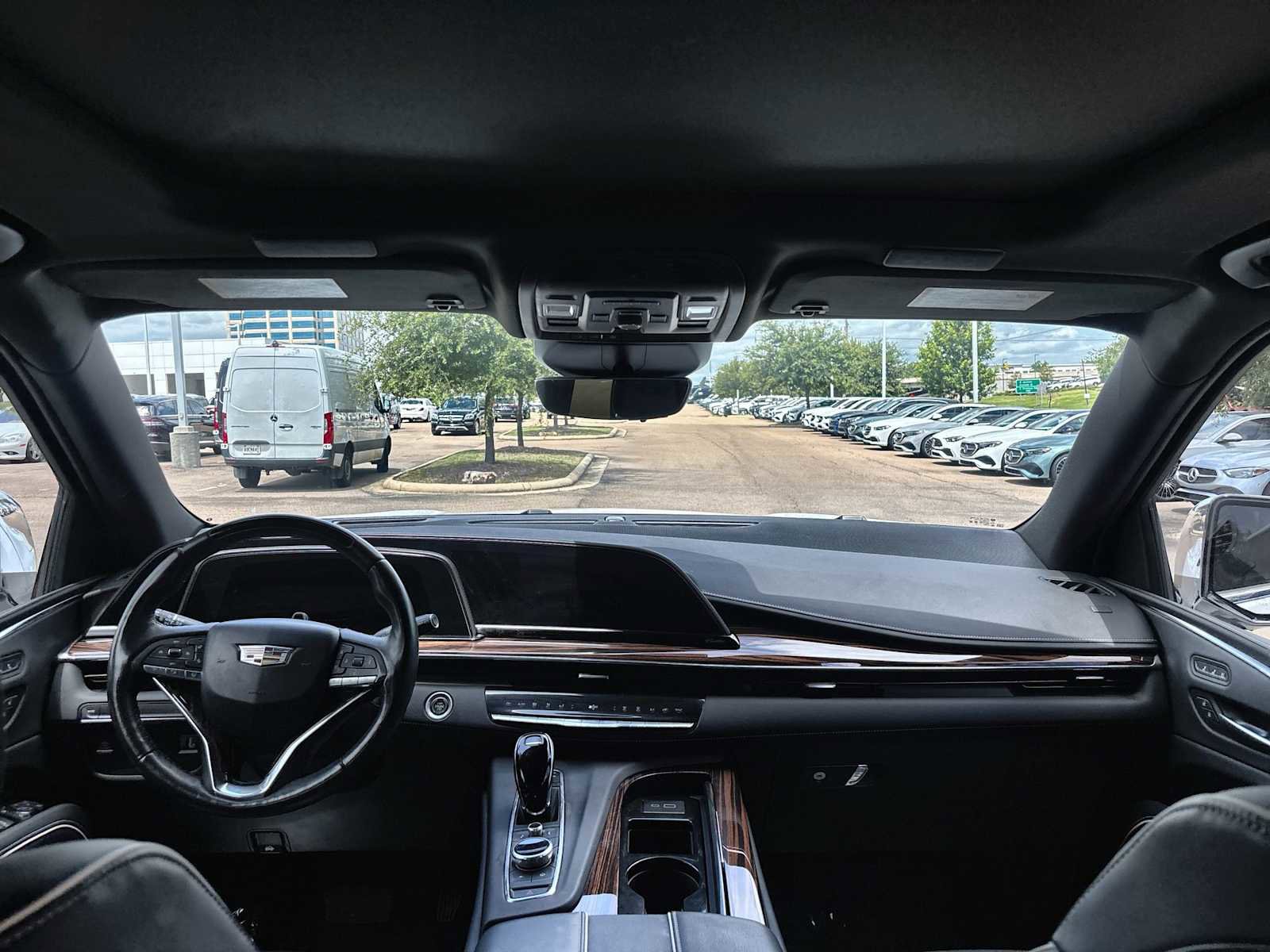 Used 2023 Cadillac Escalade Premium Luxury RWD image 20