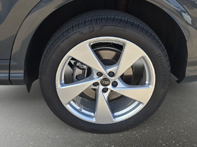 Certified 2025 Audi Q5 Premium w/ Premium Plus AWD/4WD image 37