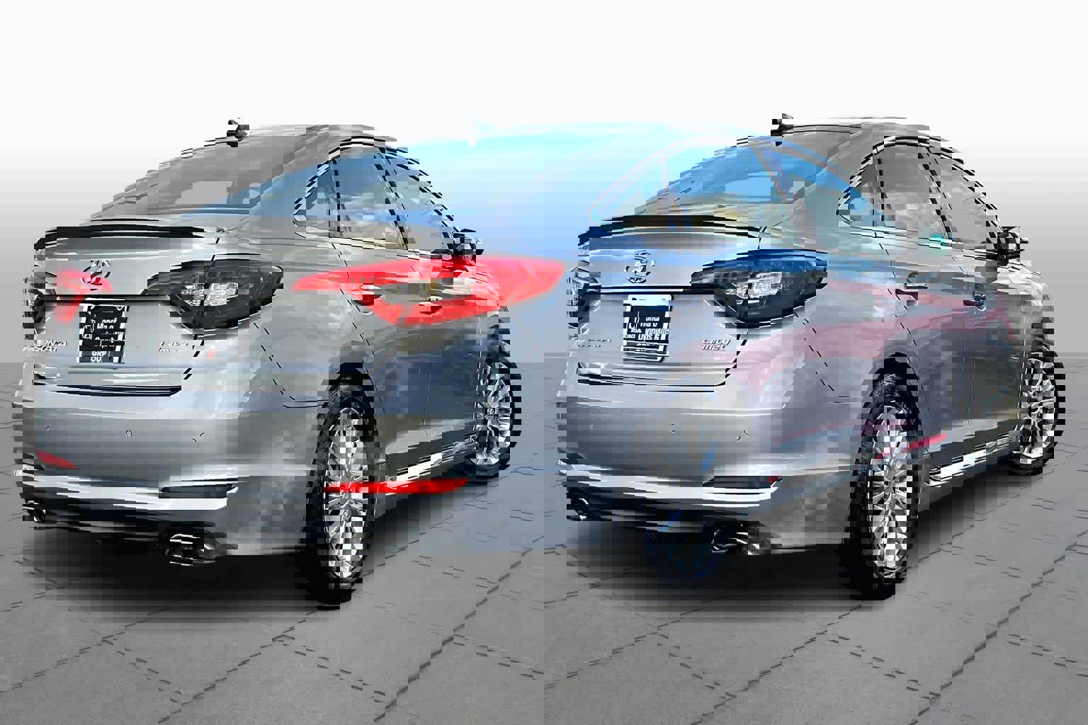 Used 2015 Hyundai Sonata Limited w/ Option Group 06 image 12