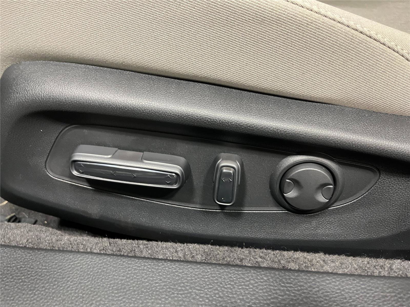 New 2025 Honda Accord SE image 13