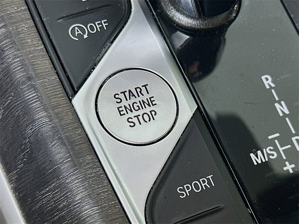 Used 2021 BMW 430i Coupe w/ Premium Package image 27