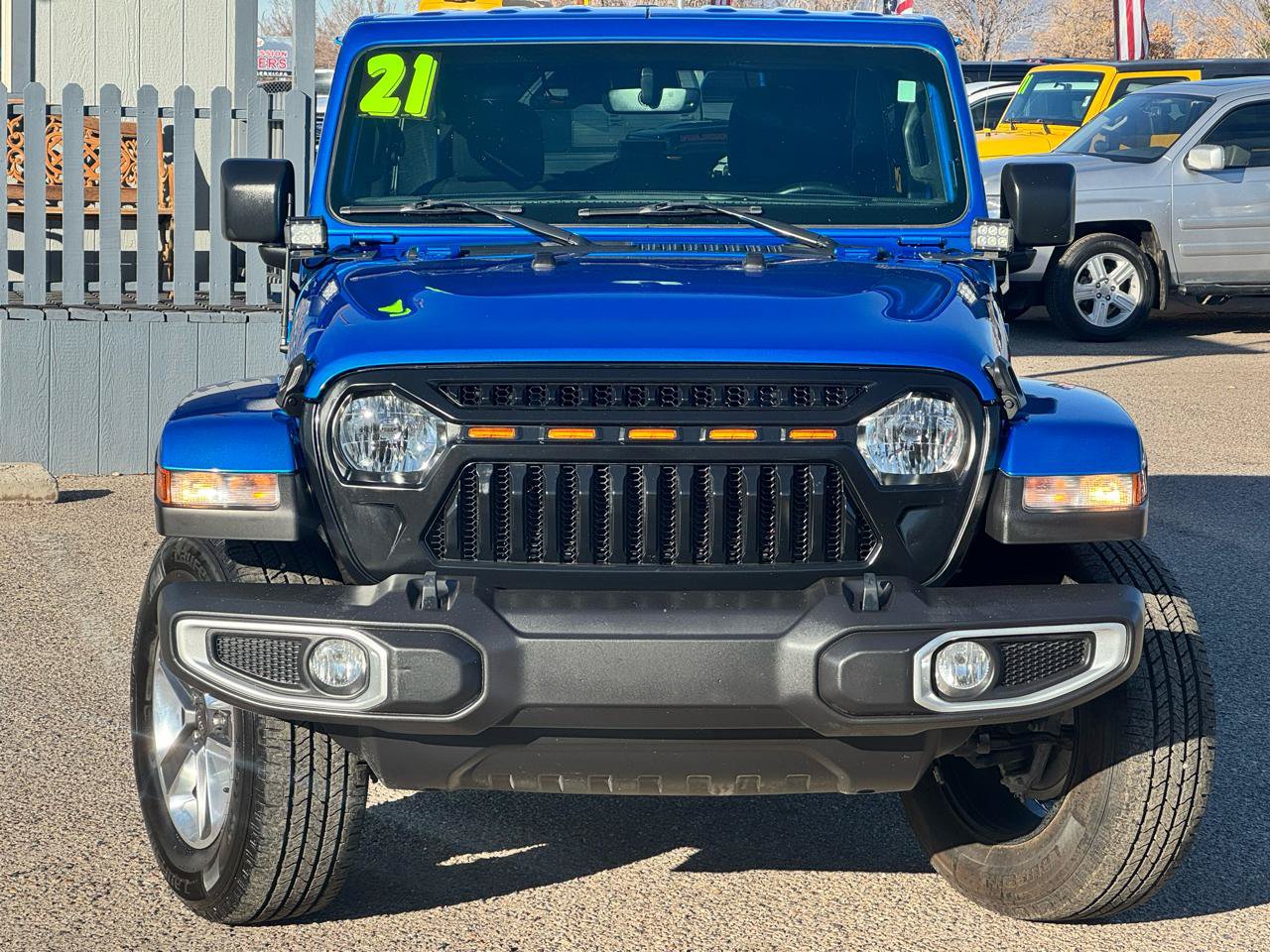 Used 2021 Jeep Wrangler Unlimited Sahara AWD/4WD image 2
