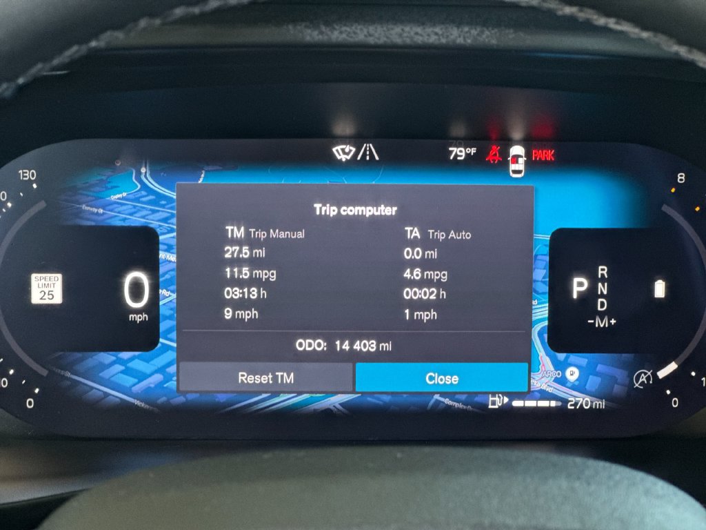Certified 2026 Volvo XC40 B5 Plus AWD/4WD image 27
