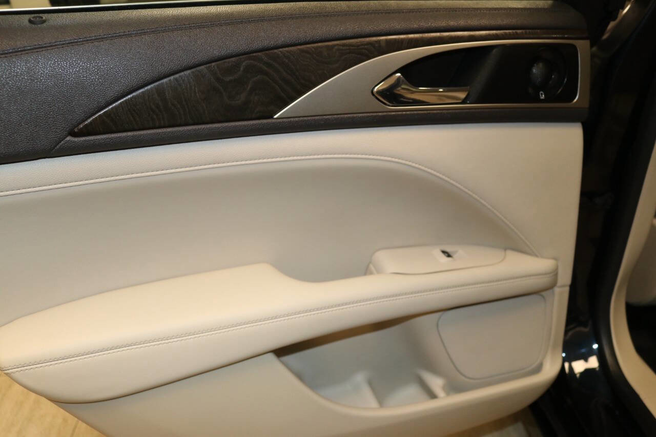 Used 2020 Lincoln MKZ Reserve w/ Elements Package image 62