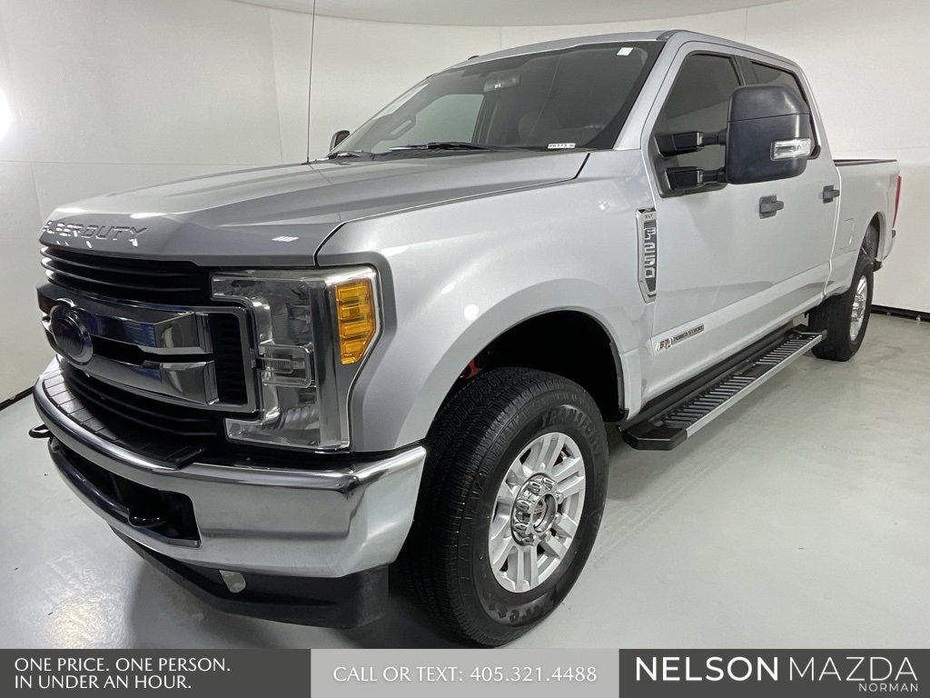 Used 2017 Ford F250 XLT w/ FX4 Off-Road Package image 4