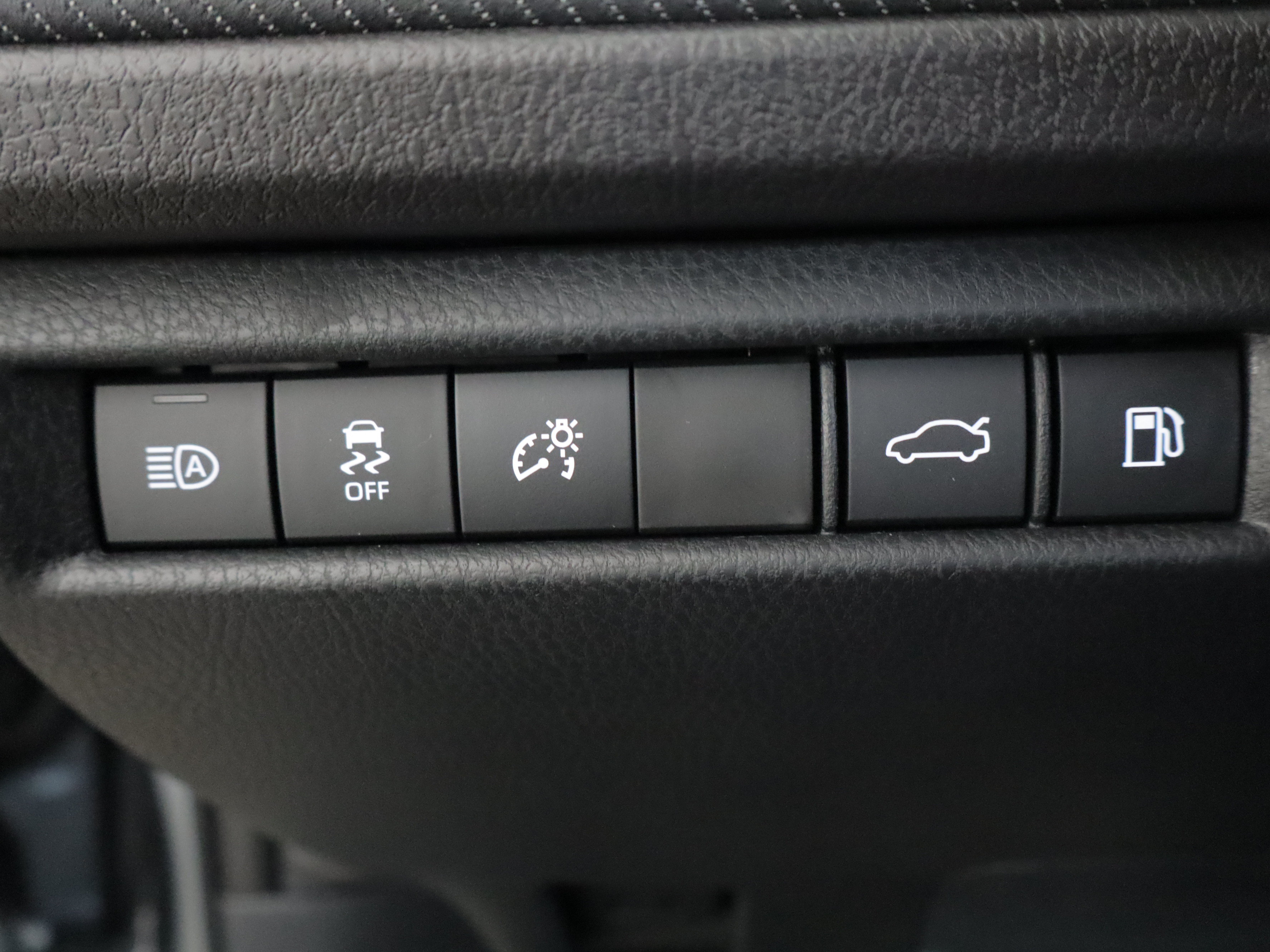 New 2026 Toyota Camry SE FWD image 19
