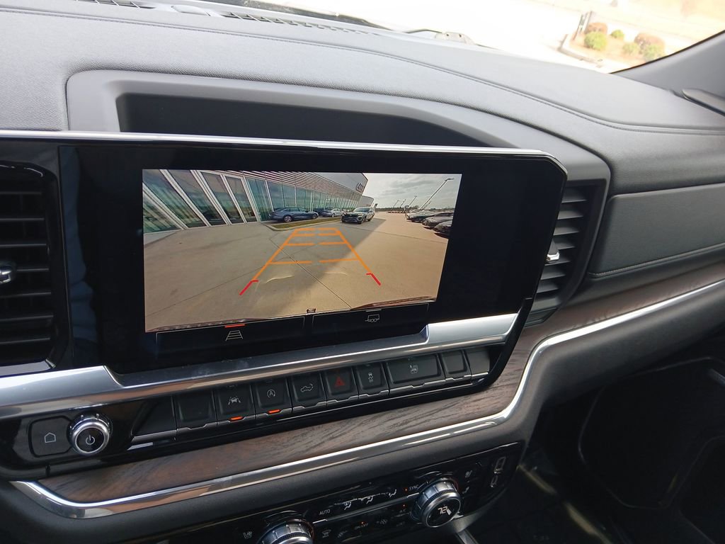 Used 2023 GMC Sierra 1500 SLT image 16