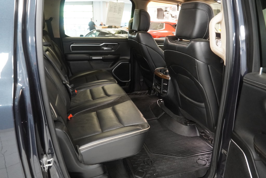 Used 2021 RAM 1500 Laramie AWD/4WD image 19