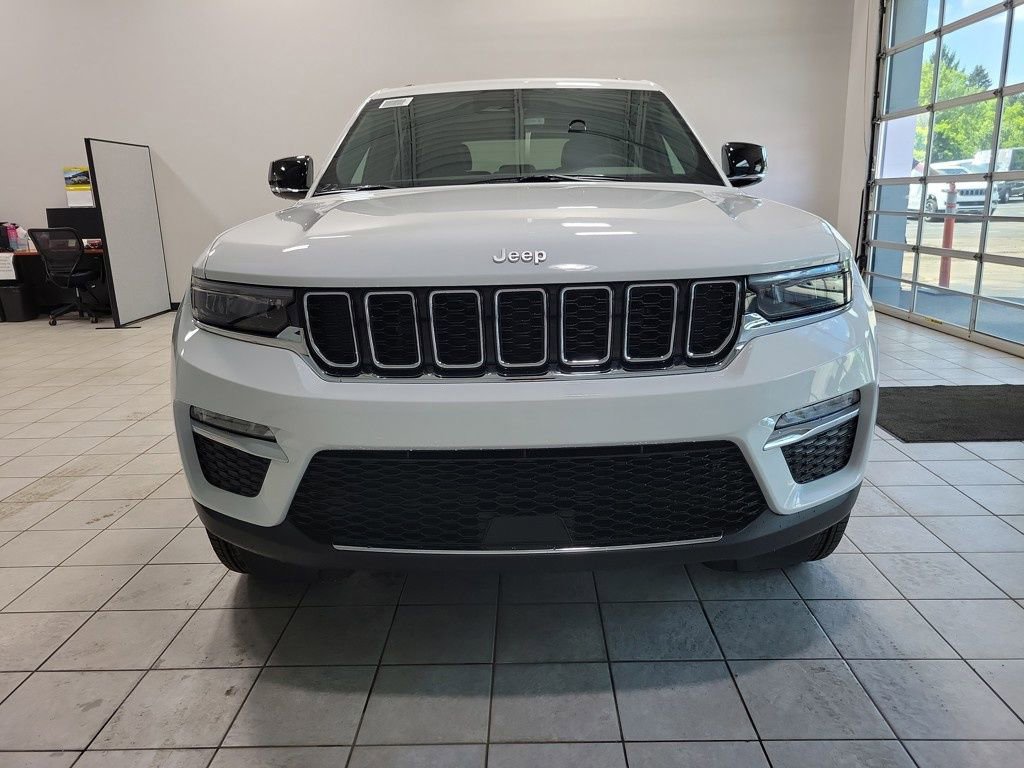 New 2025 Jeep Grand Cherokee Limited image 2