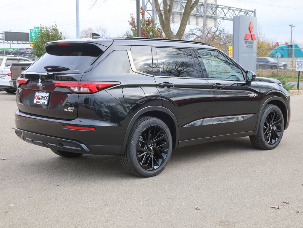 New 2025 Mitsubishi Outlander SEL Black Edition image 10
