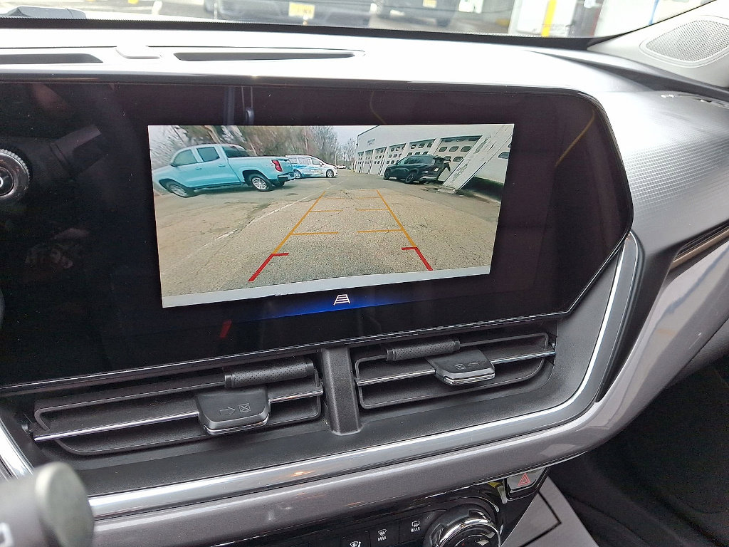 Certified 2024 Chevrolet Trax ACTIV w/ Driver Confidence Package image 15